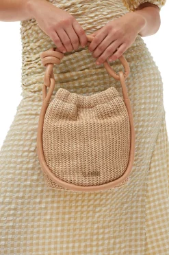 Store GANNI Small Knot Bucket Raffia Bag Tan